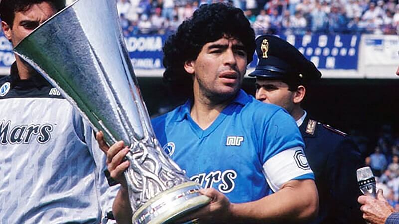 Huyền thoại cầu thủ Maradona (đội tuyển Argentina)