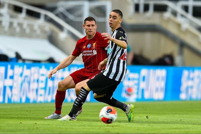 Soi kèo bóng đá full trận Newcastle vs Liverpool