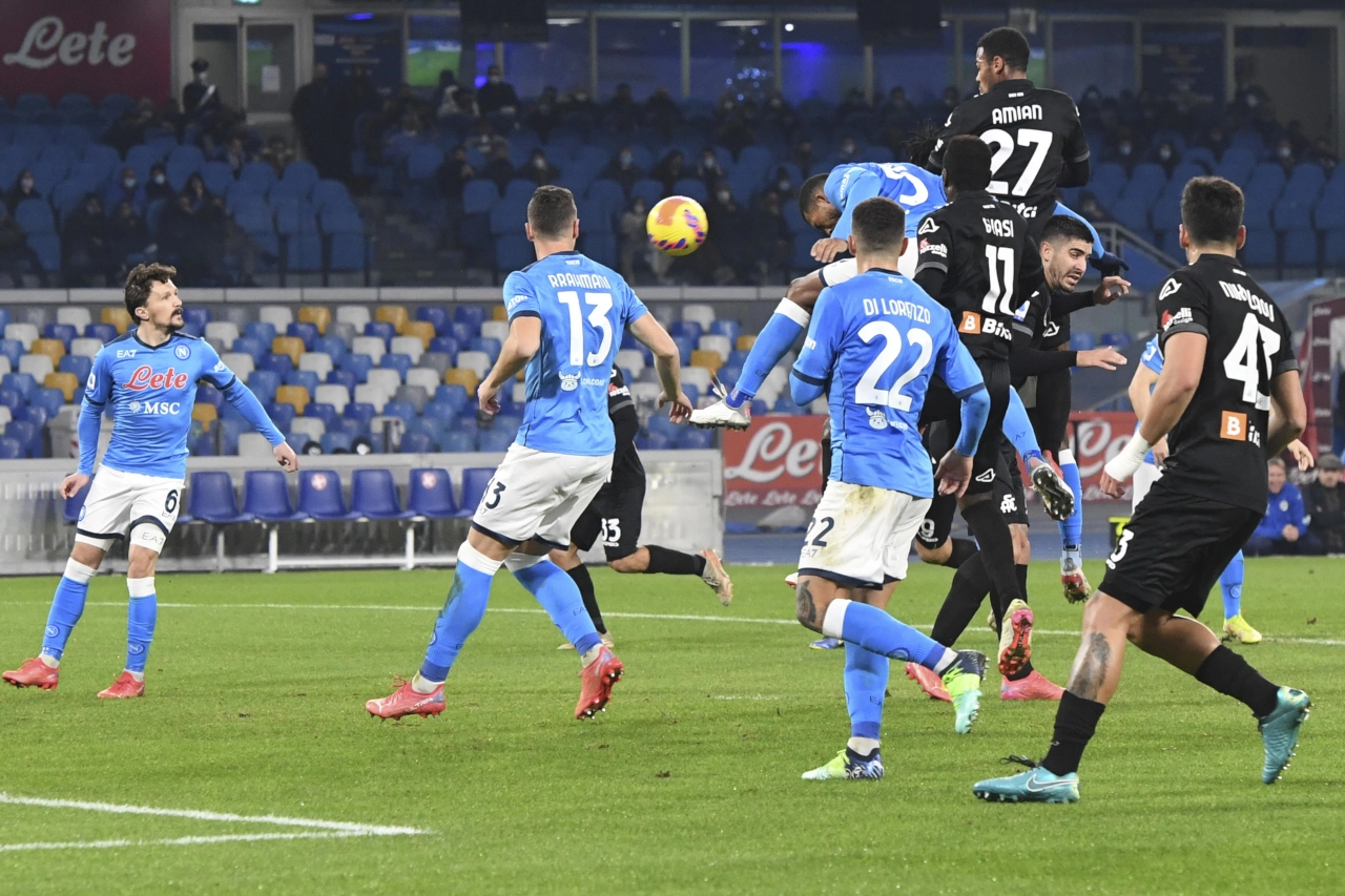 Soi kèo Châu Á, kèo chấp Spezia vs Napoli