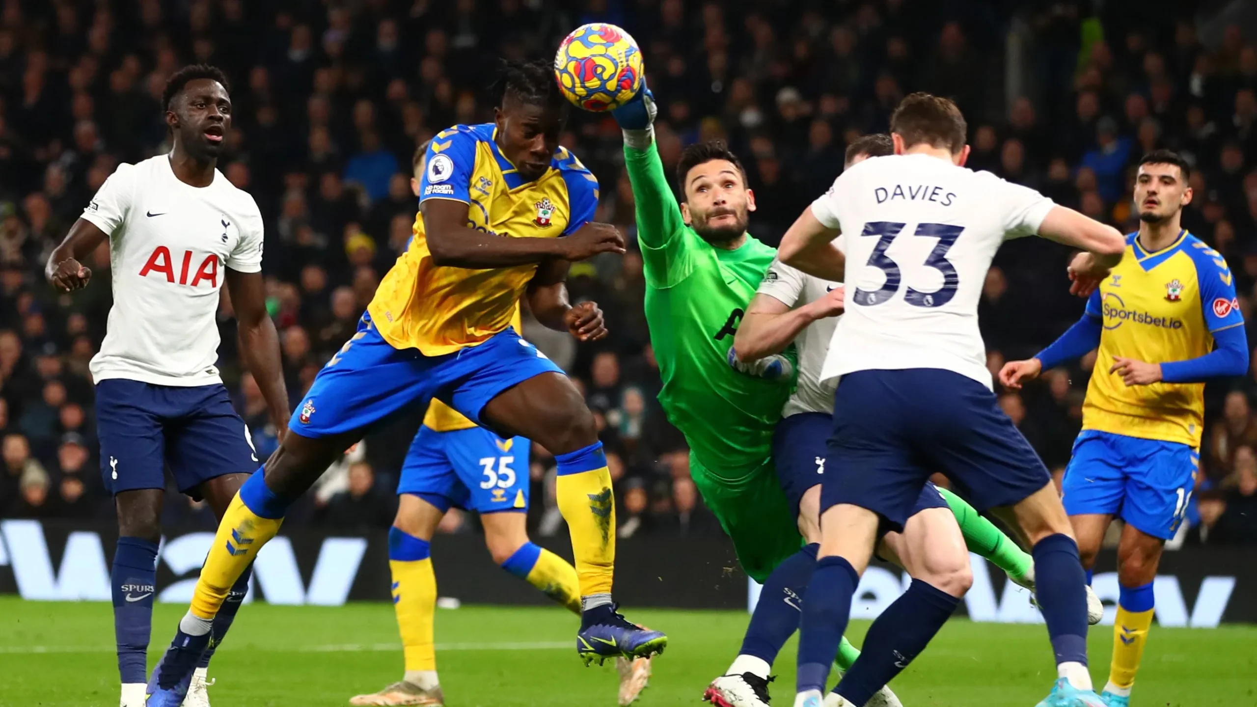 Soi kèo bóng đá full trận Southampton vs Tottenham Hotspur