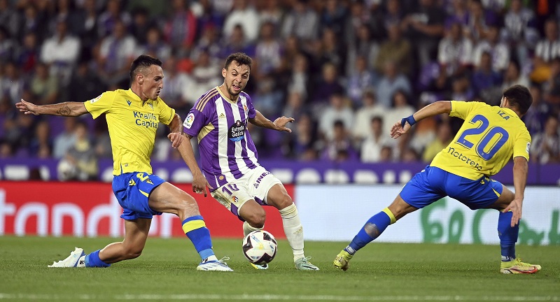 Soi kèo bóng đá full trận Cádiz vs Real Valladolid